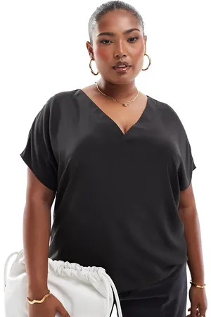 ASOS Top de manga corta con cuello de pico de ASOS DESIGN Curve