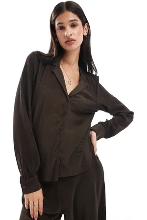 Object Camisa marrón chocolate plisado de (parte de un conjunto)