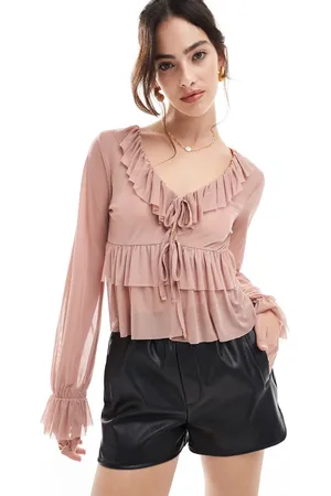 Miss Selfridge Blusa rosa de manga larga con detalle de volantes de -Beis neutro