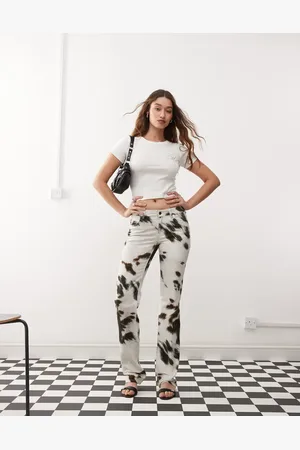 Weekday Pantalones de pernera recta y talle bajo con estampado de vaca de -Blanco