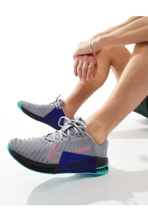 Nike Zapatillas grises Metcon 9 de