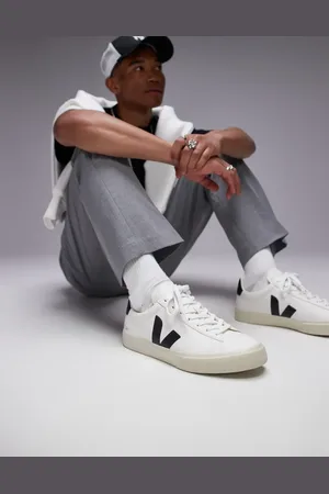 Veja Zapatillas de deporte blancas y negras Campo de