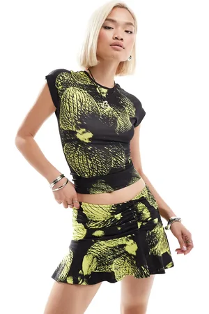 COLLUSION Minifalda muy corta con vuelo y estampado floral de (parte de un conjunto)