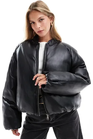 ASOS Chaqueta bomber negra acolchada con bajo abombado de tejido efecto cuero de