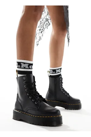 Dr. Martens Botas unisex con 8 ojales y plataforma Jadon de cuero liso de Dr. Martens