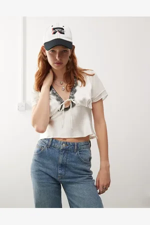 Reclaimed Blusa con inserto de encaje negro en contraste de