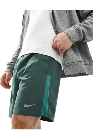Nike Pantalones cortos de 7" Dri-FIT Challenger de