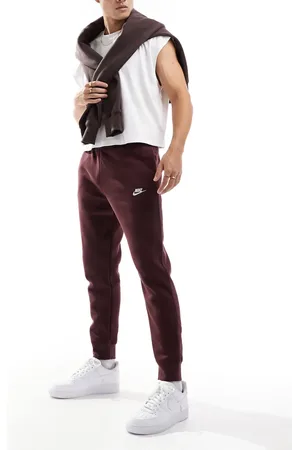 Nike Joggers marrones con bajos ajustados Club de