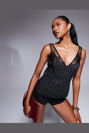 ASOS Top negro con raya diplomática y tirantes de encaje de