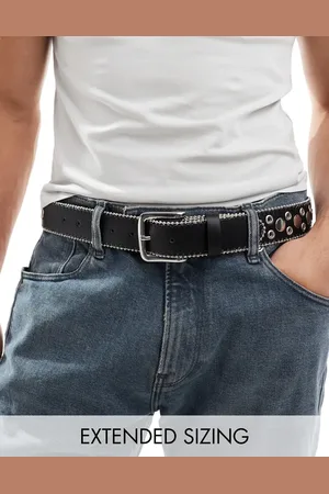 ASOS Cinturón de cuero sintético con gráfico de texto "Fire" y tachuelas de