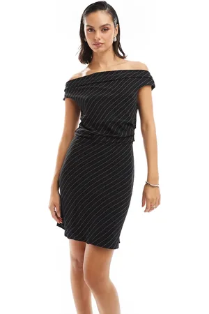 ONLY Vestido corto con raya diplomática y escote Bardot de