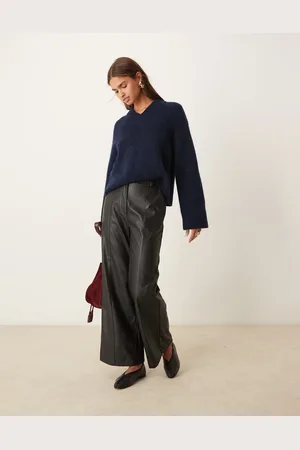 ASOS Jersey con cuello de pico de mezcla de lana de alpaca de