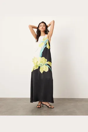 ASOS Vestido largo con diseño color block, bordados florales y cuello de nadadora de