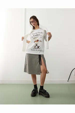 Noisy May Camiseta blanca extragrande con estampado "Hot Coffee" de