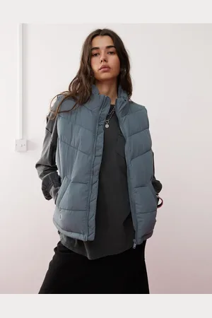 Noisy May Chaleco azul grisáceo acolchado con cuello alto de