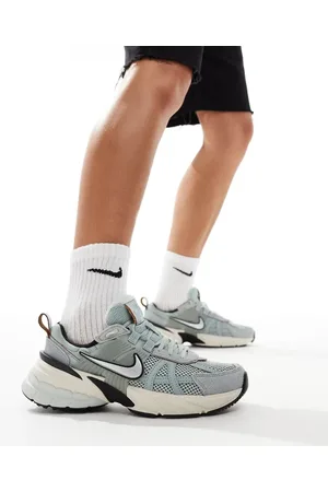 Nike Zapatillas de deporte grises y negras V2K de