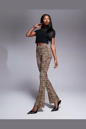 River Island Leggings de campana con estampado de leopardo de canalé de