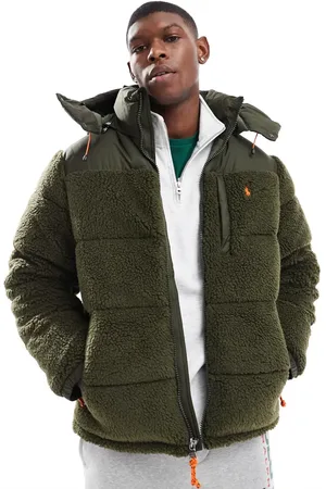Ralph Lauren Chaqueta verde oliva acolchada con capucha extraíble y logo de borreguito de sherpa Icon de