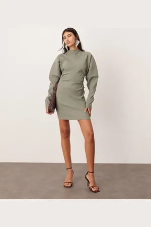 ASOS Vestido corto con mangas estructuradas y pliegues en la cintura de -Multicolor
