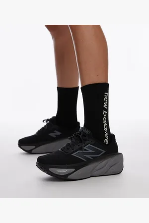 New Balance Zapatillas de deporte negras para correr More de