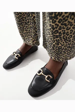 London Rebel Zapatos negros planos con bridón Nori de