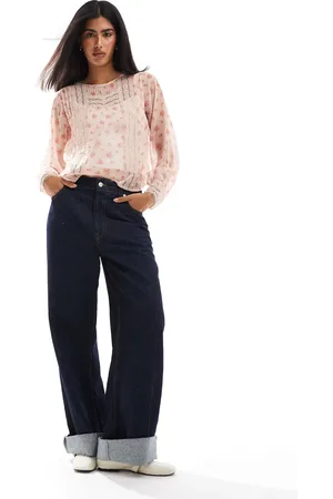 Miss Selfridge Blusa con estampado de florecitas y ribetes de -Rosa