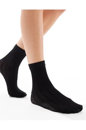 Pretty Polly Calcetines tobilleros negros traslúcidos de tejido texturizado de