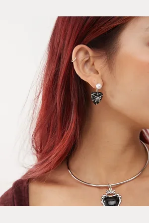 Reclaimed Pendientes largos con diseño de corazón de -Plateado