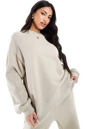 The Couture Club Sudadera lavado extragrande con cuello redondo Essentials de - neutro