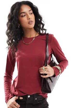 ASOS Top de manga larga con cuello redondo de modal de -Rojo
