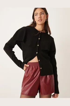 Miss Selfridge Pantalones cortos con cinturilla elástica de cuero sintético de -Rojo