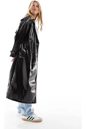 ASOS Gabardina ultrabrillante con ribetes en contraste de tejido efecto cuero de