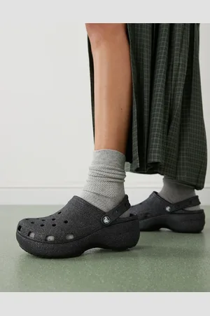 Crocs Zuecos negros clásicos con plataforma y acabado de purpurina de