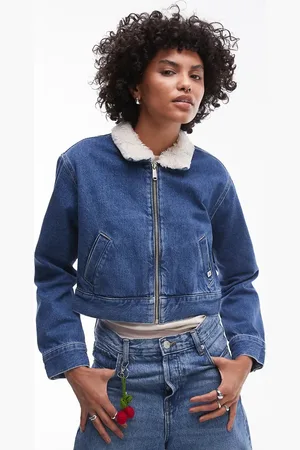 Calvin Klein Chaqueta vaquera con lavado medio, cremallera y solapas de sherpa de -Azul