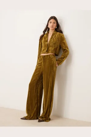 River Island Pantalones verde de pernera ancha de terciopelo de (parte de un conjunto)
