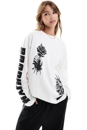 ASOS Top de manga larga y corte skater con estampado gráfico "Brooklyn" de