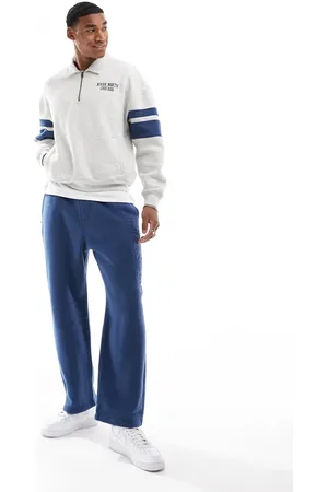 Hollister Sudadera de corte cuadrado con solapas plegadas, cremallera corta y detalle de motivo de
