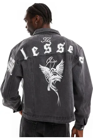 Liquor N Poker Chaqueta vaquera negra con detalle estampado de