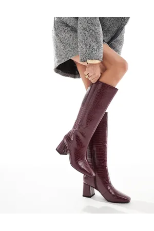 London Rebel Botas por la rodilla burdeos efecto piel de cocodrilo de tacón grueso de altura media Lara de -Rojo