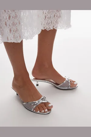 Topshop Mules plateados de tacón medio con detalle de lazo de malla Imai de