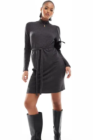 VERO MODA Vestido corto con cuello alto y lazada en la cintura de punto de