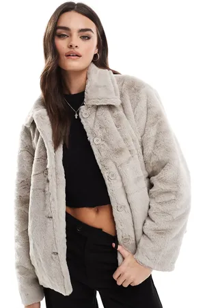 Pieces® Chaqueta gris paloma de piel sintética de