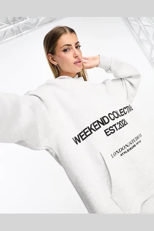 ASOS Sudadera extragrande con capucha y logo apilado de Weekend Collective