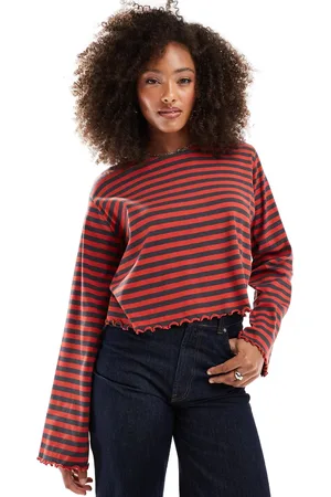 ASOS Camiseta roja y gris a rayas de manga larga con bajo ondulado de -Multicolor