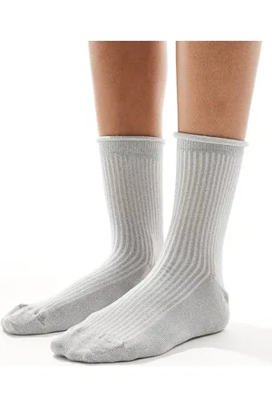 ASOS Calcetines tobilleros plateados de punto metalizado de