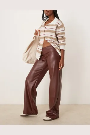 Miss Selfridge Pantalones marrones de pernera ancha sin cierres de tejido efecto cuero de