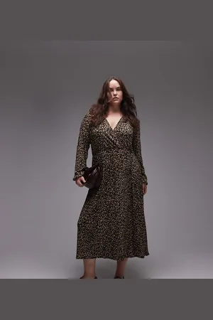 MANGO Vestido midi con estampado de leopardo de Curve