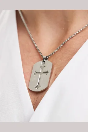 ASOS Collar con colgante de placa con detalle de cruz y acabado cepillado de acero inoxidable resistente al agua de