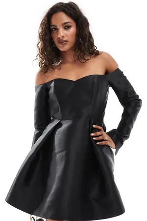 Forever New Vestido corto de manga larga de satén de
