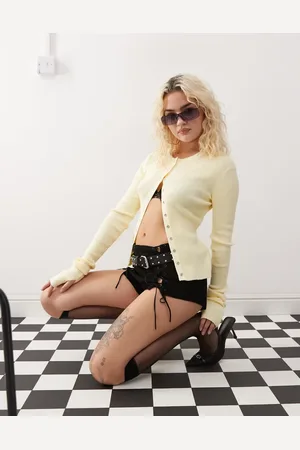 Lioness Top amarillo crema de manga larga con botones delanteros de punto de